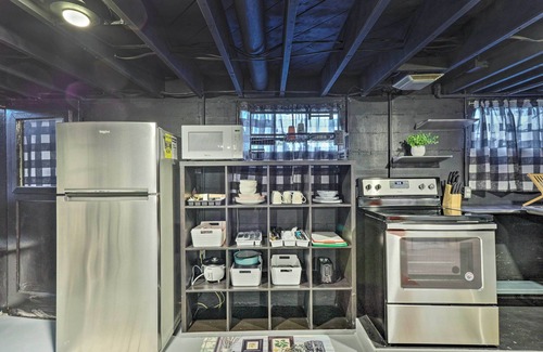 South End Apartment | Spacious Tacoma Hideaway w/ Game Room & Patio