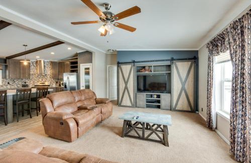 Cebolla House | Spacious Tierra Amarilla Ranch House with Deck!
