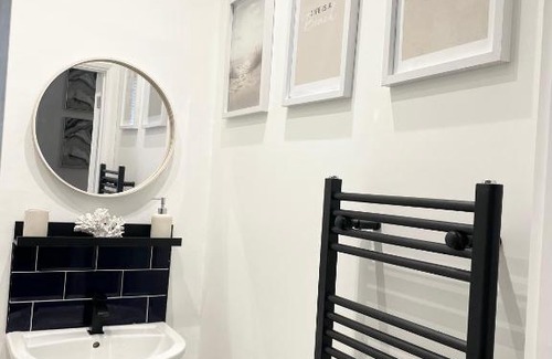 Malton Apartment | Spacious Townhouse Room in the heart of Malton