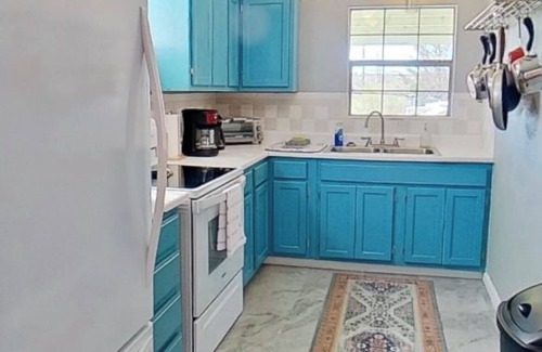 Truth or Consequences Apartment | Spacious 2-bedroom apartment on the Hot Springs District