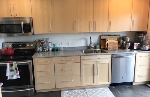 Wellington House | Spacious Vacation Home minutes from Wellington, walking distance to wineries.
