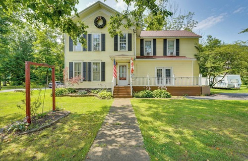 Ellicottville Cottage | Spacious Victorian Home 1/4 Mi to Holiday Valley!