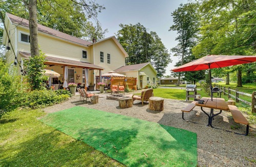 Ellicottville Cottage | Spacious Victorian Home 1/4 Mi to Holiday Valley!