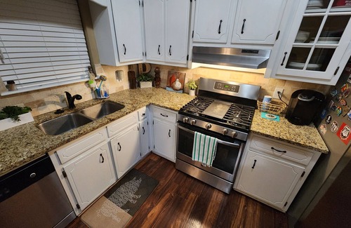 North Augusta House | Spacious Villa with swimming pool and game room