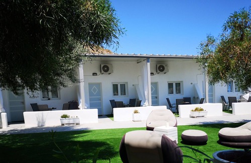 Vlychada Villa | SPACIOUS VILLA WITH GARDEN AND PRIVATE BALCONY AREA