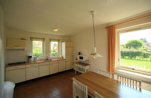 Tynaarlo House | Spacious Villa with Parking