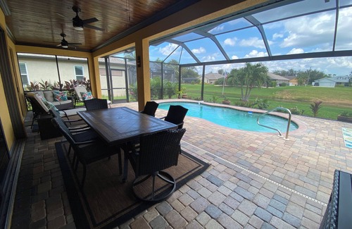 White Marsh House | Spacious Waterfront 4+ bedroom Pool Home in delightful Rotonda West, FL