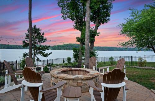 Sherrills Ford House | Spacious Waterfront Home on Lake Norman with Firepit Views and Dock Access