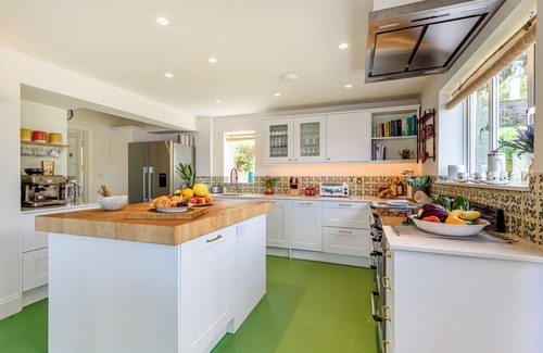 Dittisham House | Spacious Waterfront Home with Pool in Dittisham
