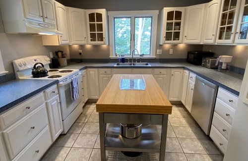 Round Pond House | Spacious Waterfront Round Pond Home on Muscongus Bay with Private Dock
