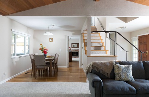 Kenwood House | Spacious Wine Country Retreat - perfect for indoor/outdoor getaways