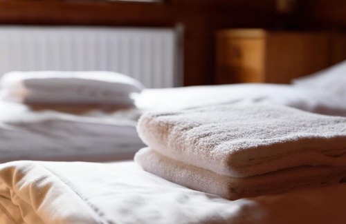 Krachtighuizen House | Spacious wooden cottage with infra-red sauna at Veluwe
