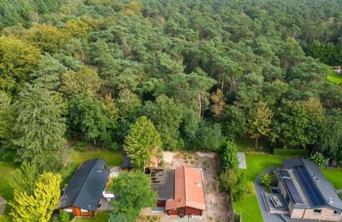 Krachtighuizen House | Spacious wooden cottage with infra-red sauna at Veluwe