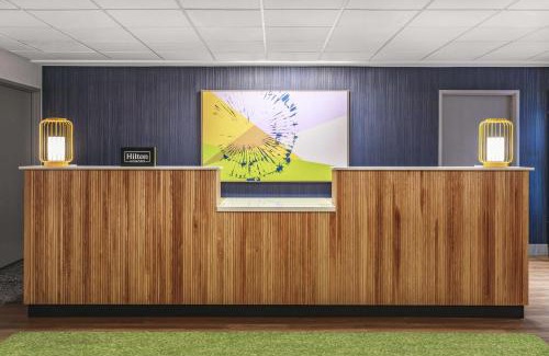 Dupont Hotel | Spark by Hilton Denver International Airport