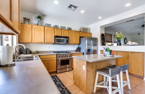 Sunrise House | Sparkling Pool Near The Wigwam, Spring Training, State Farm Stadium!