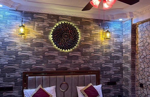 Mohanlalganj Hotel | Sparrow Farms And Resort