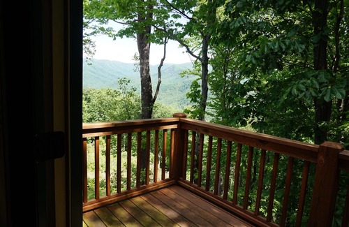 Hays Cabin | Special Rates! Near Wine Country & Parks. Great Hiking & Amazing Views!