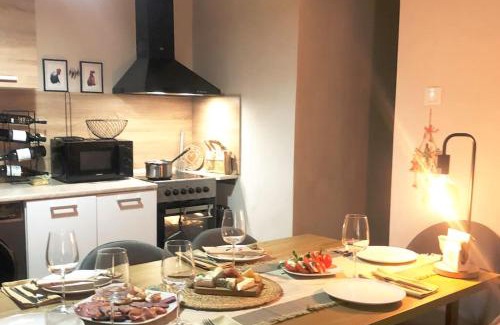 Sofia Apartment | Specious Modern Apartment