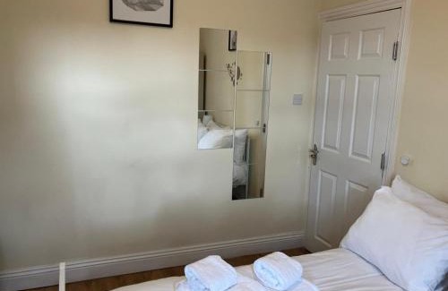 Evelyn Bed & Breakfast | Specious Studio Flats