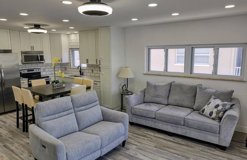 Capri Isle Condo | Spectacular 2br/2bth isld apartm