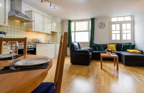 Blackheath Apartment | Spectacular 3 Bed in Blackheath