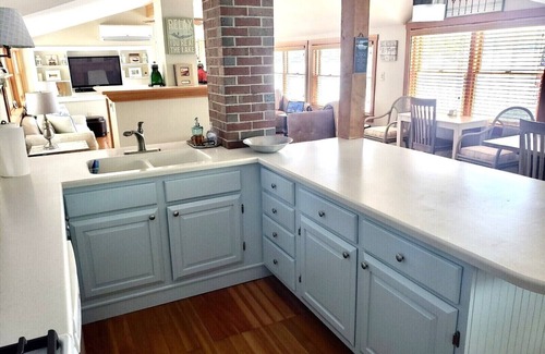 Camden House | Spectacular 4 BR/3 BA LakeHouse With Non-Stop Megunticook Lake views, sleeps 10
