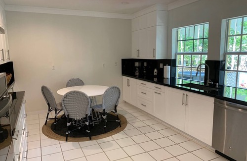 Key Biscayne Villa | Spectacular 6 bedrooms waterfront in the exclusive island of Key Biscayne
