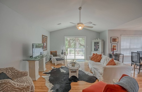 Beaufort House | Spectacular Marsh Views on Waters Edge