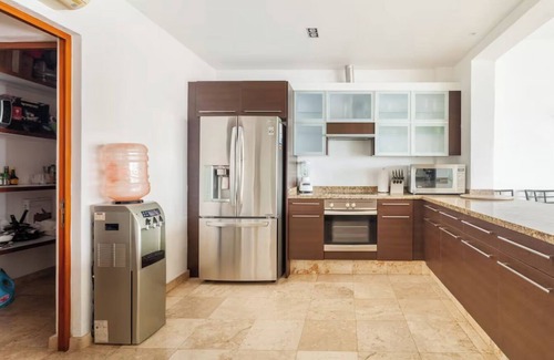 Puerto Marques House | Spectacular oceanfront apartment, ideal for families and friends!