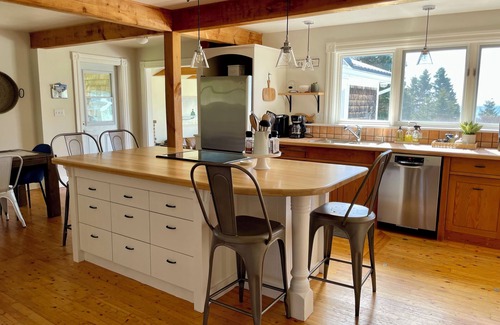 Cherry Hill House | Spectacular Oceanfront Home on Private South Shore