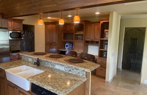 Hailey House | Spectacular,peaceful Sun Valley View Home ,Two Acres ,Access to Private Lake.