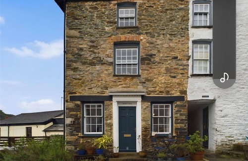 Calstock House | Spectacular Riverview Cottage in Calstock