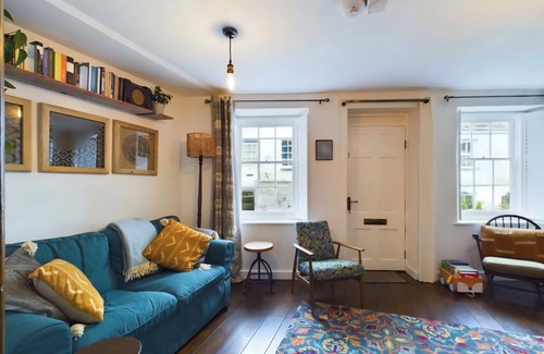 Calstock House | Spectacular Riverview Cottage in Calstock