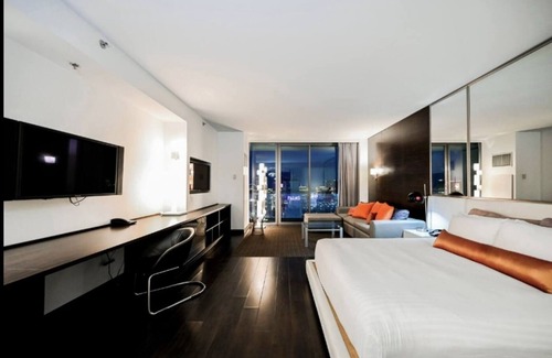 Las Vegas Apartment | SPECTACULAR STRIP VIEWS OPEN BALCONY NO RESORT FEES