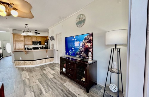 Corpus Christi House | Spectacular Sunsets! Private Pool & Spa on Canal - Walk to Beach & Restaurants!