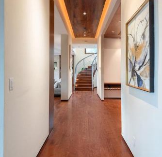 Bel Air Apartment | Spectacular Views: Exquisite Villa, Pool, Jacuzzi!