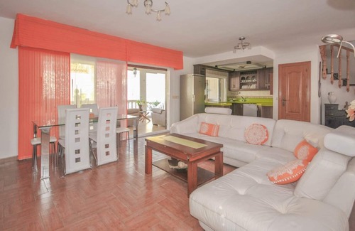 Torrequebrada House | Spectacular Villa 10min walk from the beach with private pool
