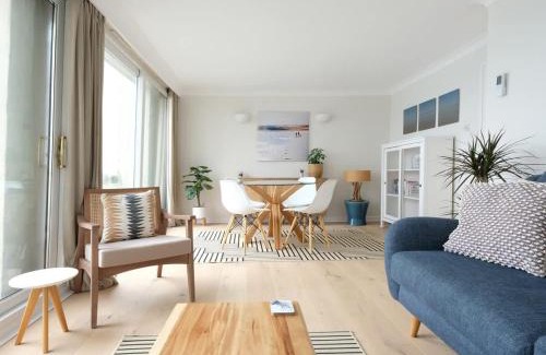 Mylor Churchtown Apartment | Spectacular Waterfront Views With Parking At 'Mariners Mirror'