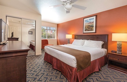 Paradise Resort | Spencer St Resort 1bdr