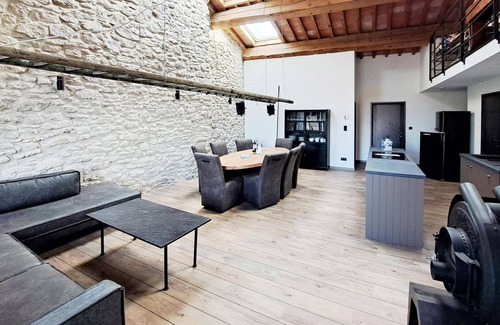 Pennautier House | Spend a relaxing vacation in this inviting vacation home with pool access.