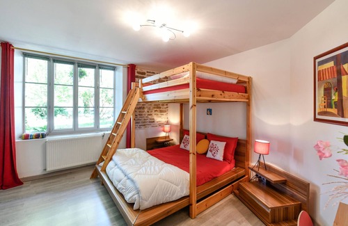 Cormatin House | Spend an unforgettable vacation in this inviting vacation home with pool.
