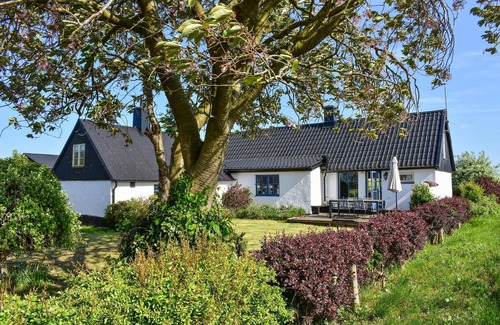 Borrby House | Spend wonderful, relaxing vacations in the countryside