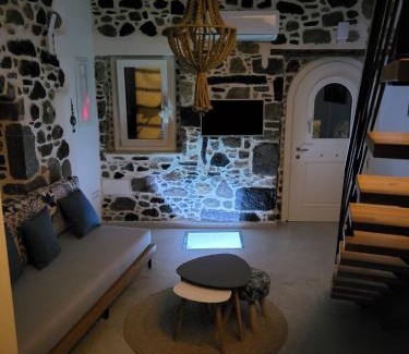 Mandraki House | Spiliani View