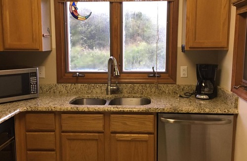 Pine Knoll Shores House | “Spivey’s Korner” Ocean Views, Easy Steps to quiet sandy Beach - secure WiFi