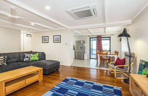 Woorim House | Splash and Relax on Fairway