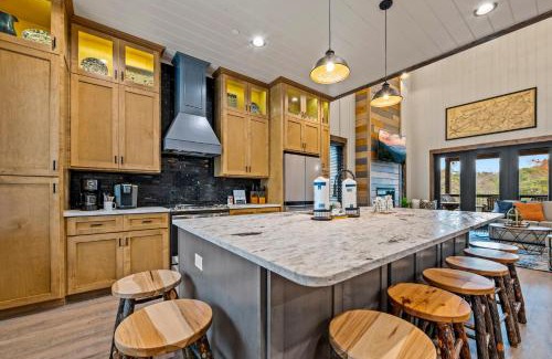Pigeon Forge House | Splash Villa By Stony Brook Cabins