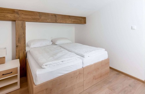 Jochberg Apartment | Splendid Apartment in Jochberg with Balcony