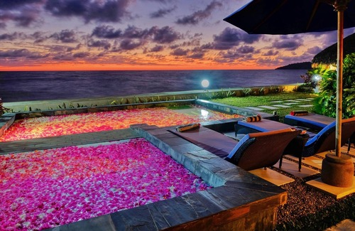 Nosy Be Villa | SPLENDID "VILLA SAKINA" beach front with jacuzzi