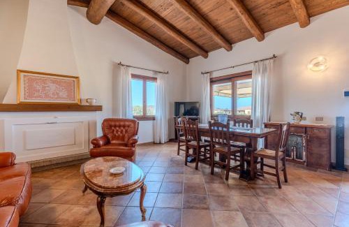 Case Peschiera-Lu Fraili Apartment | Splendido Stazzo vista mare San Teodoro Lu Fraili