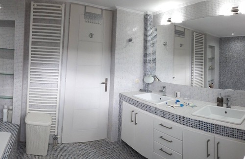 Lavreotiki House | sports spa sail and more